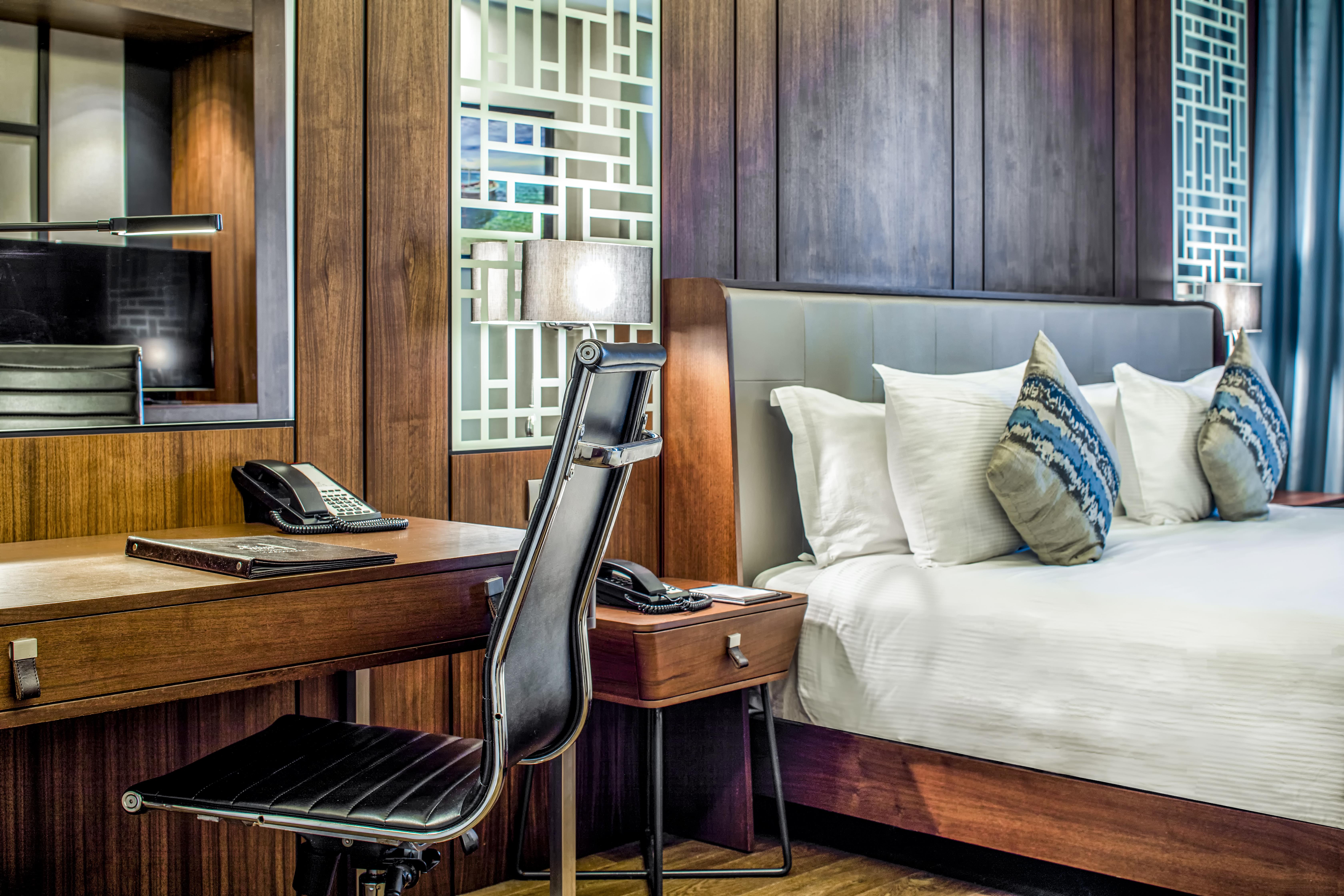Clarion Hotel Golden Horn Istanbul Bagian luar foto A bedroom at the hotel