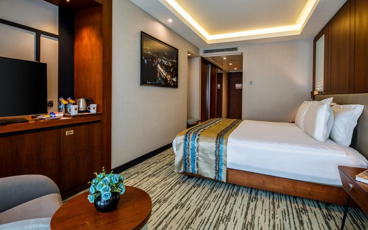 Clarion Hotel Golden Horn Istanbul Bagian luar foto Deluxe Room