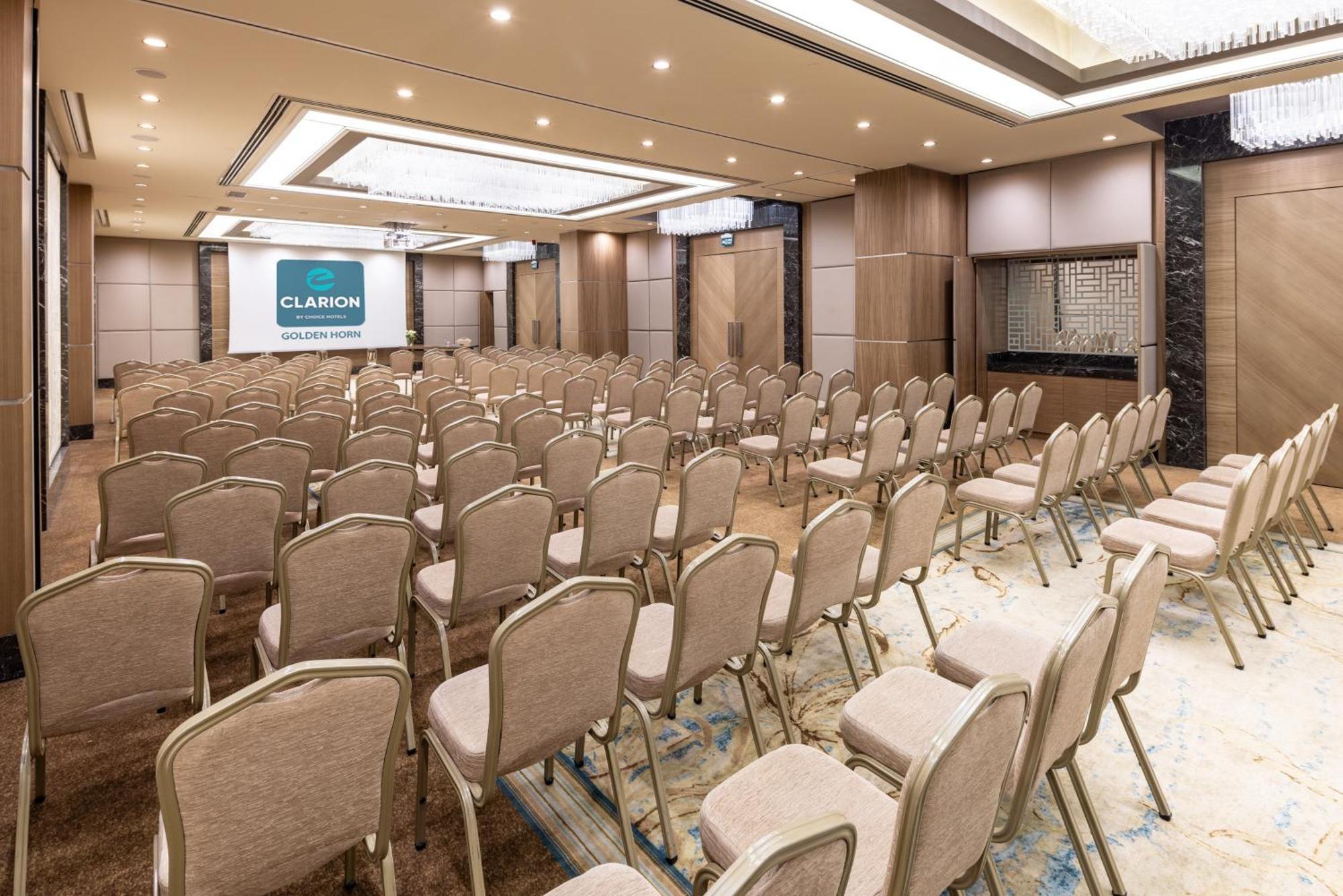 Clarion Hotel Golden Horn Istanbul Bagian luar foto The ballroom