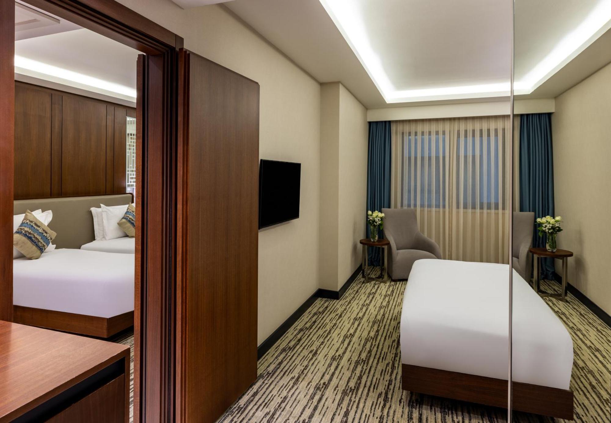 Clarion Hotel Golden Horn Istanbul Bagian luar foto